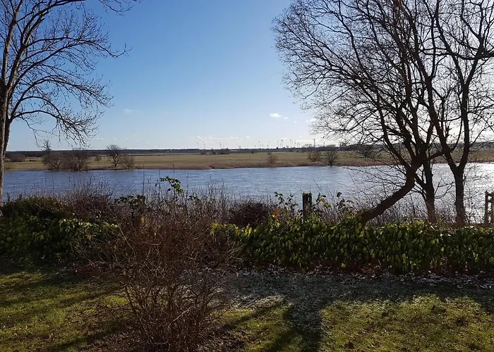 Elbblick Mit Garten *